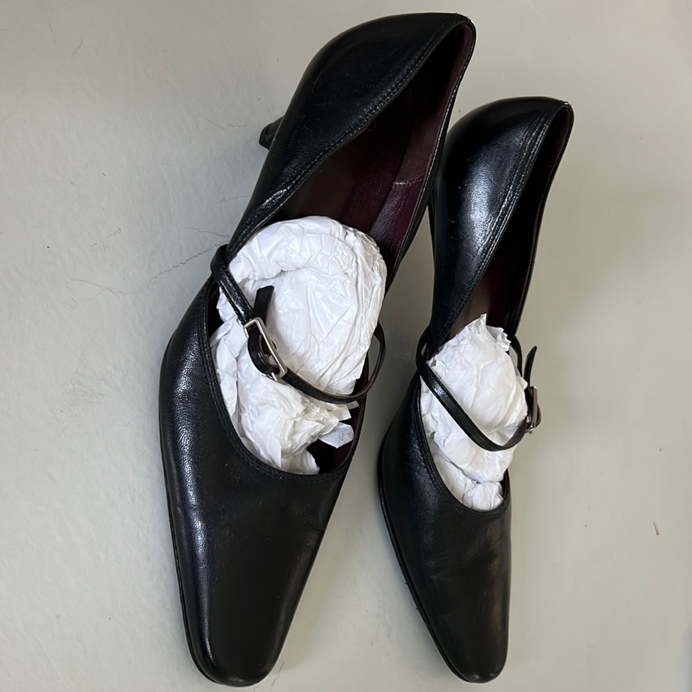 Coach Made In Italy Heels. Black Leather. Gem